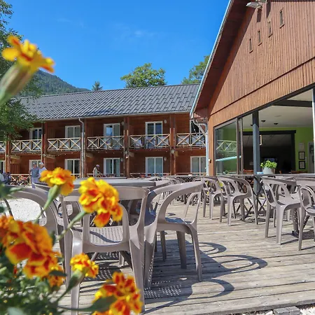 Eau Vive Holiday park *